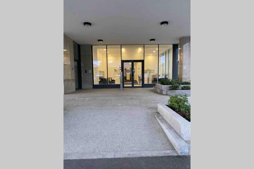 Luxury 1 Bedroom Apartment With Netflix & Parking Borehamwood Eksteriør bilde